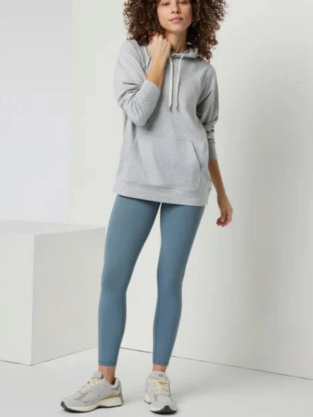 Vuori Halo Oversized Hoodie Size Medium